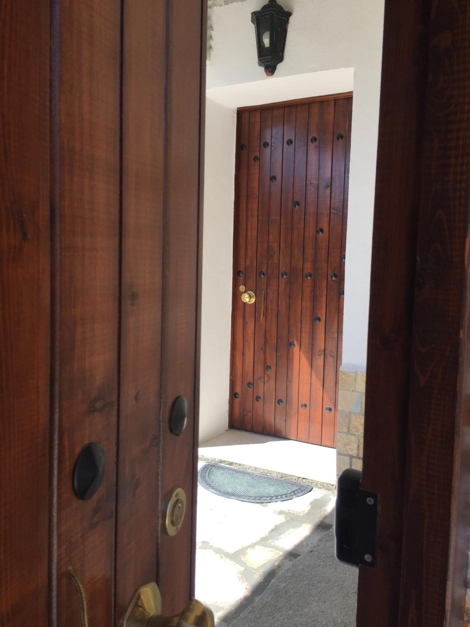 Denis Guesthouse 1930 Gjirokastër Eksteriør bilde